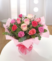 12 Pink Roses