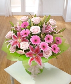 Lavish lily, rose and gerbera handtie